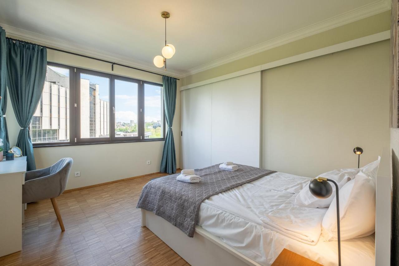 Sunrise 1Bdrm View Apartment Ndk Congress Centre София Екстериор снимка
